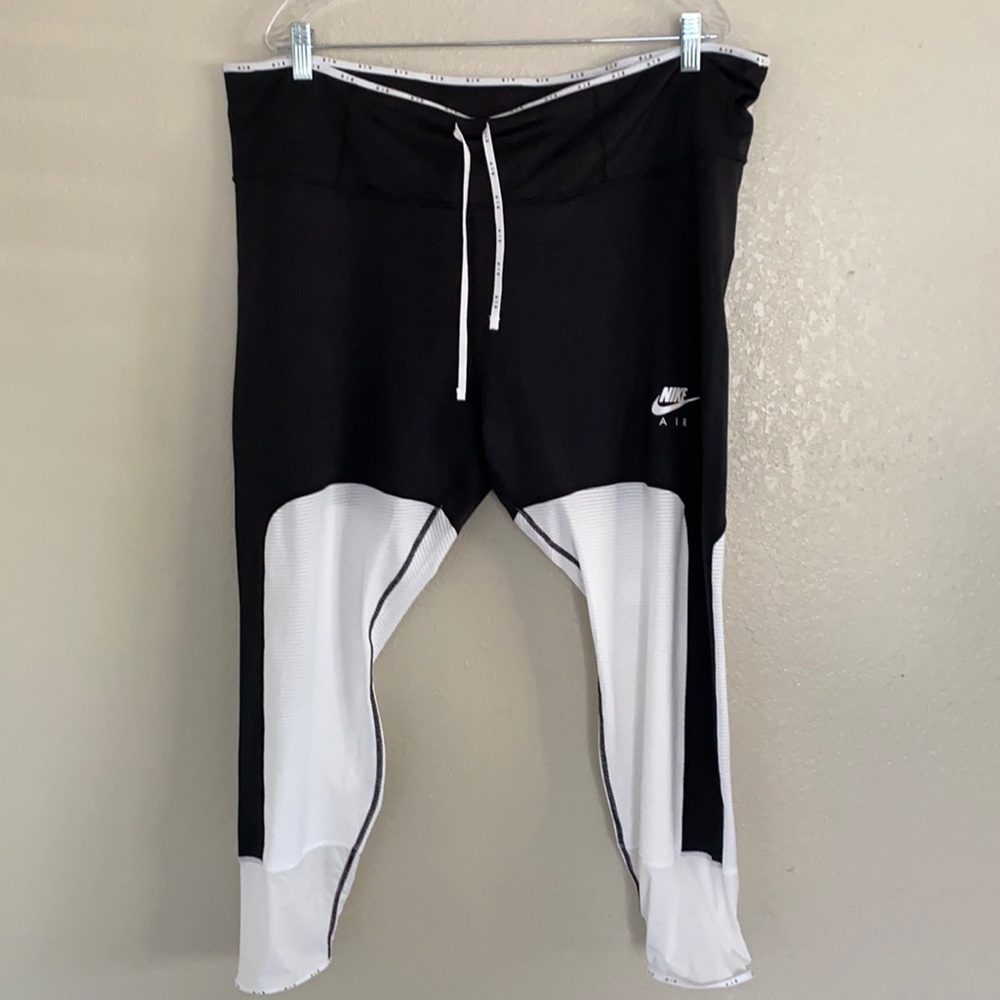 Nike Air High-Rise 7/8Length Tight-Fit Plus Size 3X